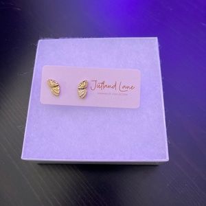 Justland Lane Butterfly earrings